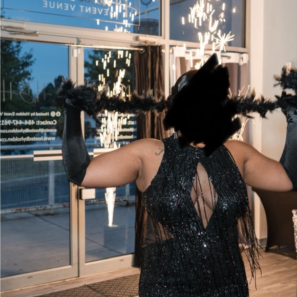 Sequin fringe black deess - Picture 7 of 7